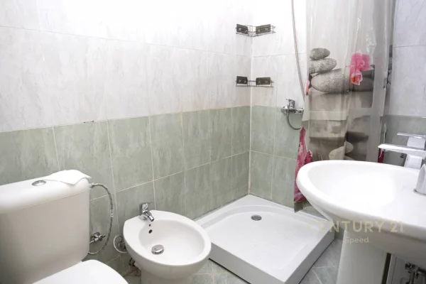 Appartamento in affitto a Tirana 1+1, Arredato