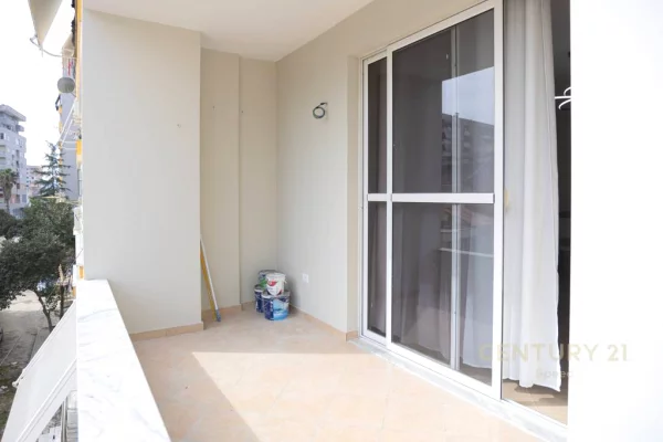 Appartamento in affitto a Tirana 1+1, Arredato