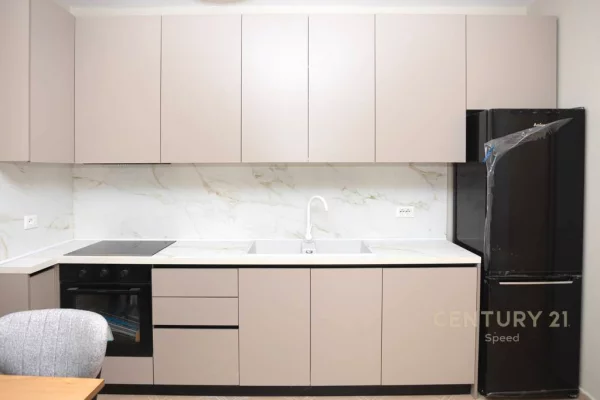 Appartamento in affitto a Tirana 1+1, Arredato