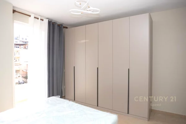 Appartamento in affitto a Tirana 1+1, Arredato