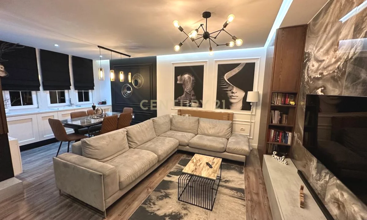 Shtepi me qera Apartament ne Durres, 2+1, Mobilimi Bosh, pa mobiluar, Pagesa 1,300  Euro.