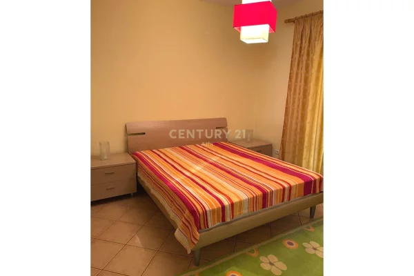 Appartamento in affitto a Tirana 2+1, Arredato