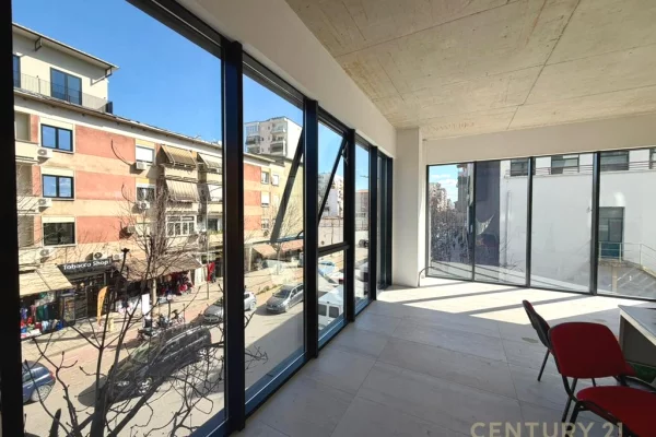 AMBIENT 250 METRA OPEN SPACE BUZE RRUGES BARRIKADAVE PER QIRA!