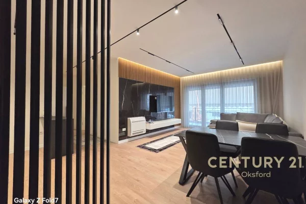 Appartamento in affitto a Tirana 2+1, Arredato