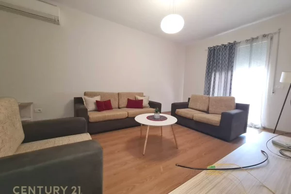 Shtepi me qera Apartament ne Tirane, 1+1, Mobilimi E mobiluar, Pagesa 600  Euro.