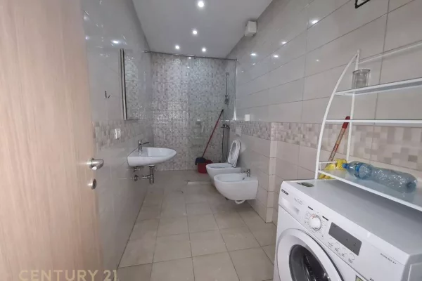 Shtepi me qera Apartament ne Tirane, 1+1, Mobilimi E mobiluar, Pagesa 600  Euro.