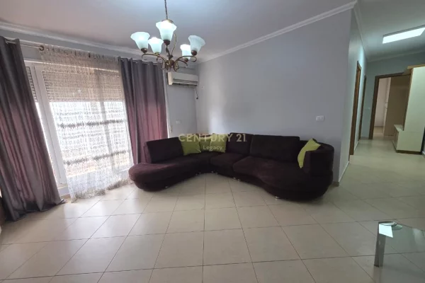 Shtepi me qera Apartament ne Tirane, 2+1, Mobilimi E mobiluar, Pagesa 70,000  Leke.