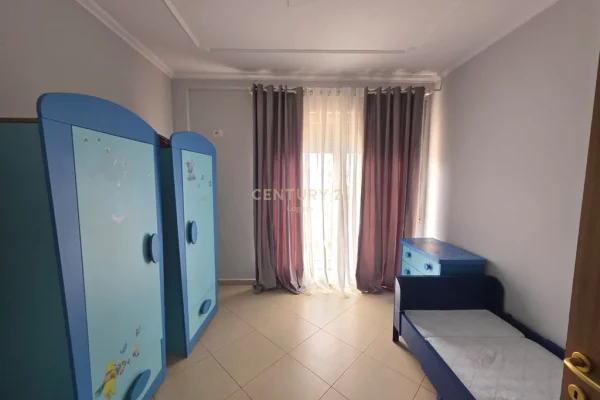 Shtepi me qera Apartament ne Tirane, 2+1, Mobilimi E mobiluar, Pagesa 70,000  Leke.