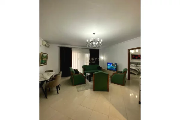 Apartament 1+1 Me Qira në Ish Blloku, Tiranë