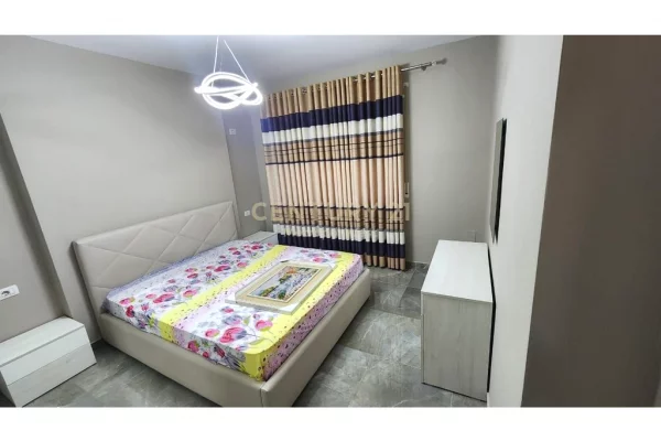 Shtepi me qera Apartament ne Tirane, 1+1, Mobilimi E mobiluar, Pagesa 500  Euro.