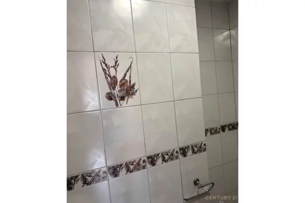 ZYRE ME QIRA TE RRUGA E KOSOVAREVE