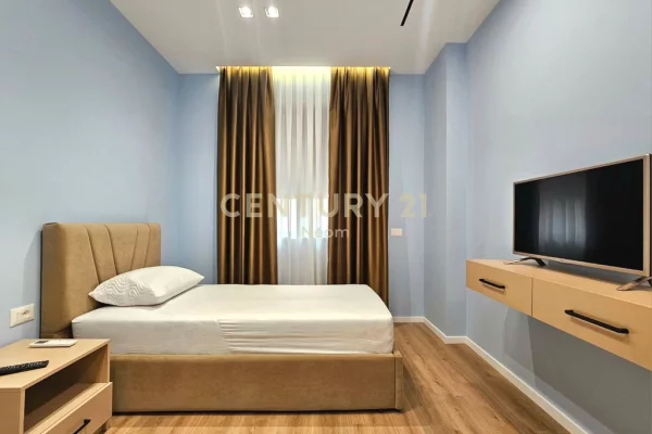 Appartamento in affitto a Tirana 2+1, Arredato