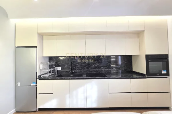 Appartamento in affitto a Tirana 2+1, Arredato