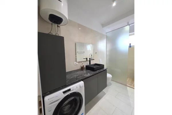 Appartamento in affitto a Tirana 2+1, Arredato