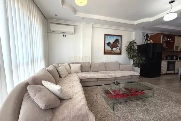 House for Sale 2+1 in Tirana - 260,000 Euro