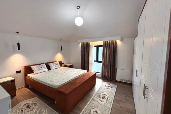 Appartamento in affitto a Tirana 2+1, Arredato