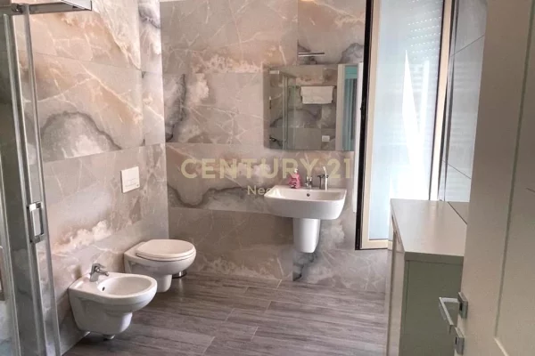 Villa di lusso in affitto a Durazzo 2+1, Arredato