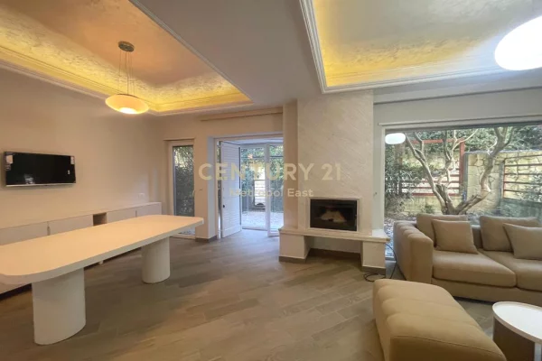 Shtepi me qera 3+1 ne Tirane - 2,500 Euro