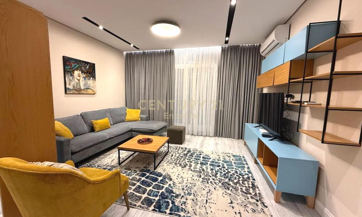 Appartamento in affitto a Tirana 1+1, Arredato