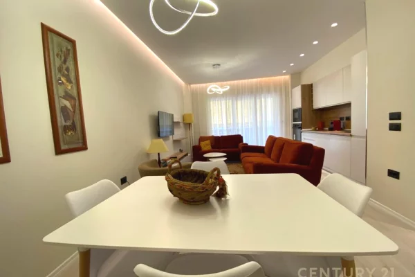 Appartamento in affitto a Tirana 1+1, Arredato