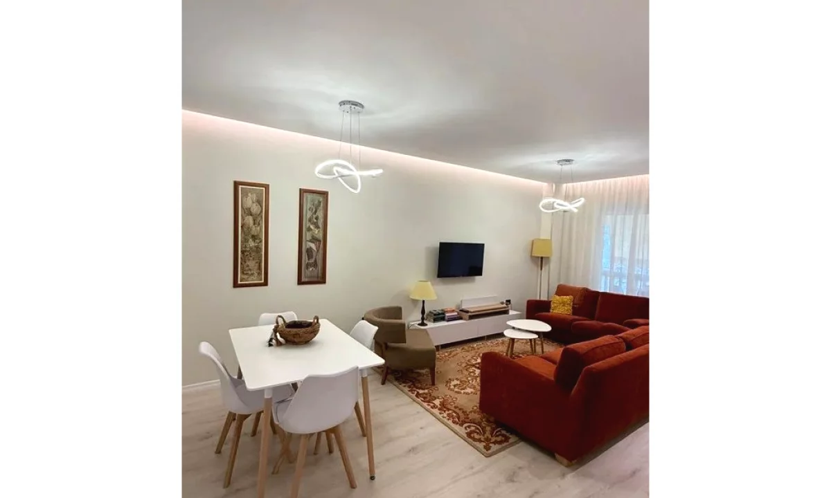 Appartamento in affitto a Tirana 1+1, Arredato