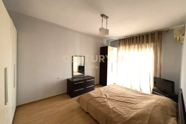 Shtepi me qera Apartament ne Tirane, 2+1, Mobilimi E mobiluar, Pagesa 700  Euro.