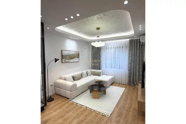 Shtepi ne shitje Apartament ne Tirane, 1+1, Mobilimi E mobiluar, Pagesa 109,000  Euro.