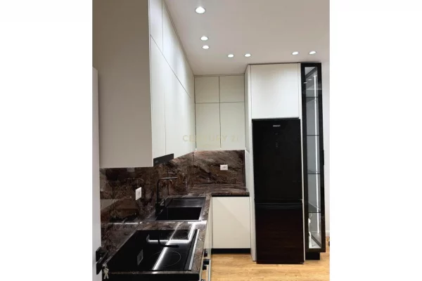 Shtepi ne shitje Apartament ne Tirane, 1+1, Mobilimi E mobiluar, Pagesa 109,000  Euro.