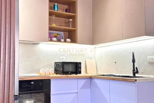 Shtepi me qera Apartament ne Durres, 2+1, Mobilimi E mobiluar, Pagesa 650  Euro.