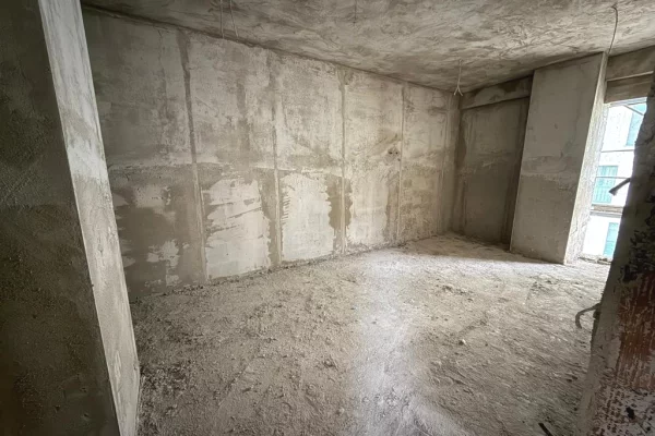 Shtepi ne shitje Apartament ne Tirane, 3+1, Mobilimi Bosh, pa mobiluar, Pagesa 283,400  Euro.