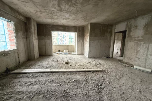 Shtepi ne shitje Apartament ne Tirane, 3+1, Mobilimi Bosh, pa mobiluar, Pagesa 283,400  Euro.