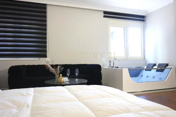Shtepi ne shitje Apartament ne Tirane, 3+1, Mobilimi E mobiluar, Pagesa 650,000  Euro.
