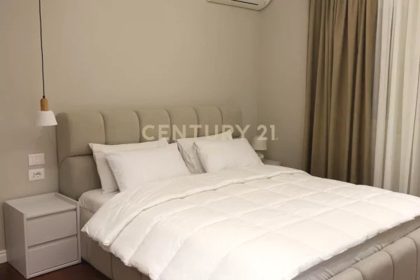 Shtepi ne shitje Apartament ne Tirane, 3+1, Mobilimi E mobiluar, Pagesa 650,000  Euro.