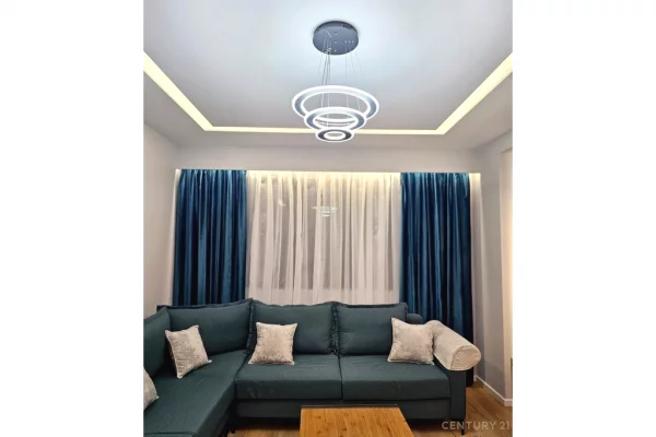 Appartamento in affitto a Tirana 1+1, Vuoto