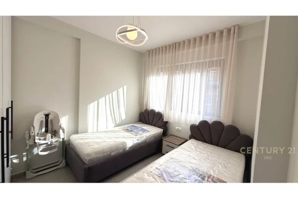 Appartamento in affitto a Tirana 2+1, Arredato