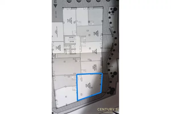 Business Property in Sale 1+1 in Tirana - 420,000 Euro