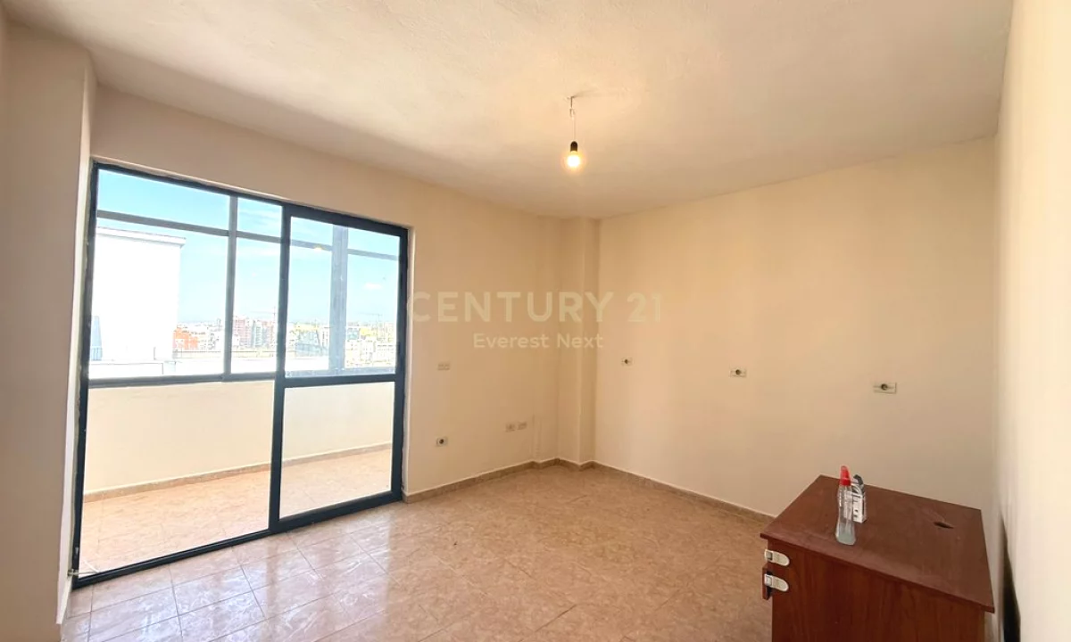 Apartment for sale in Tirana 1+1, Emty