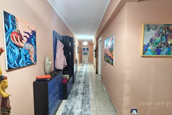 Shtepi ne shitje Apartament ne Tirane, 3+1, Mobilimi E mobiluar, Pagesa 337,000  Euro.