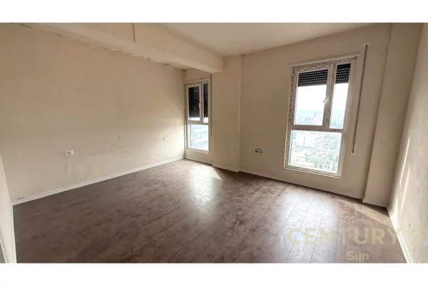 Shtepi ne shitje Apartament ne Tirane, 2+1, Mobilimi Bosh, pa mobiluar, Pagesa 199,785  Euro.