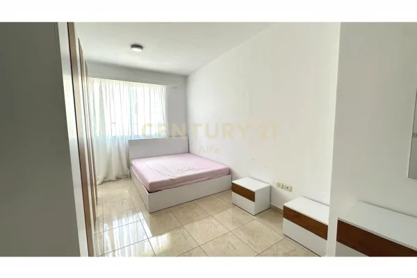 Appartamento in affitto a Tirana 2+1, Arredato