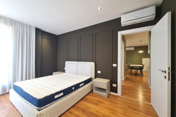 Appartamento in affitto a Tirana 2+1, Arredato