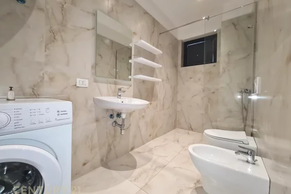 Appartamento in affitto a Tirana 2+1, Arredato