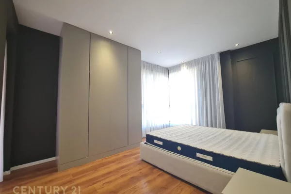 Appartamento in affitto a Tirana 2+1, Arredato