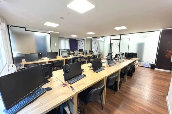 Business Property for Rent 3+1 in Tirana - 1,800 Euro