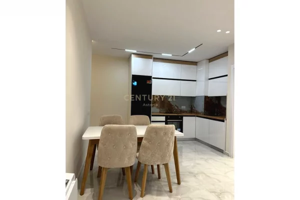 Appartamento in affitto a Tirana 1+1, Arredato