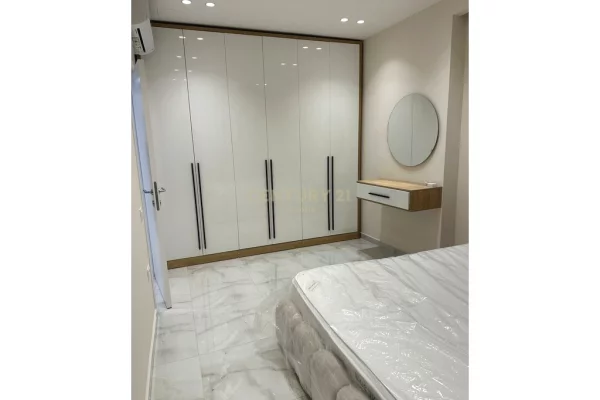 Appartamento in affitto a Tirana 1+1, Arredato