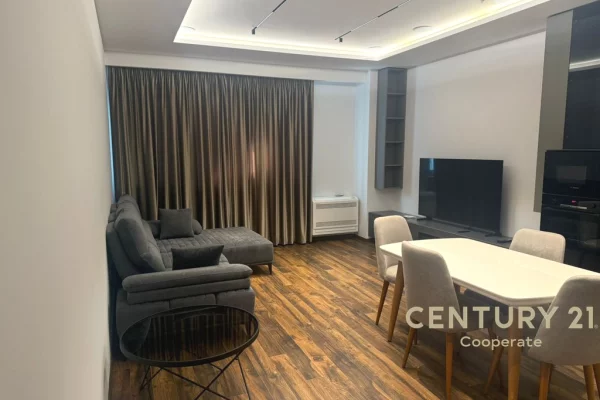 Appartamento in affitto a Tirana 1+1, Arredato