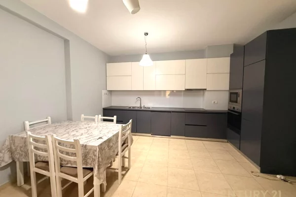 SHESIM APARTAMENT 2+1 PRANE KIKA 2 KOMUNA E PARISIT!