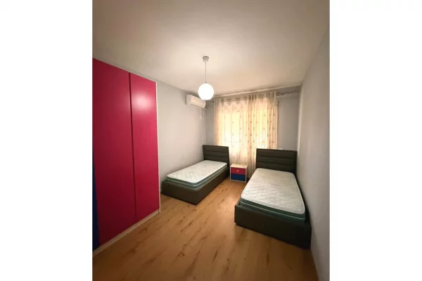 SHESIM APARTAMENT 2+1 PRANE KIKA 2 KOMUNA E PARISIT!