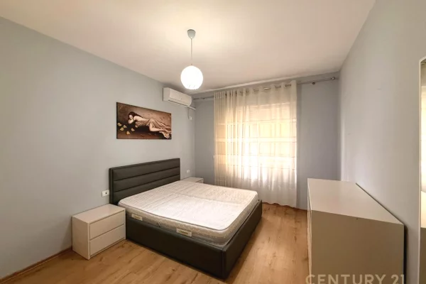 SHESIM APARTAMENT 2+1 PRANE KIKA 2 KOMUNA E PARISIT!